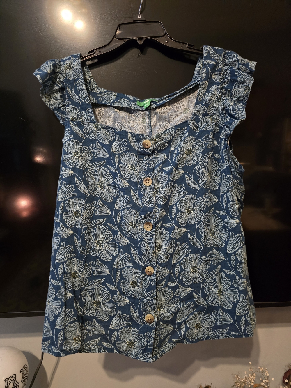 dip Blue Floral Button-Front Cap Sleeve Top